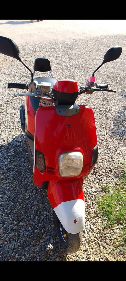 دراجه للبيع ماكس بوليسي كبابريتر السعر 700التصال على الرقم ***********
