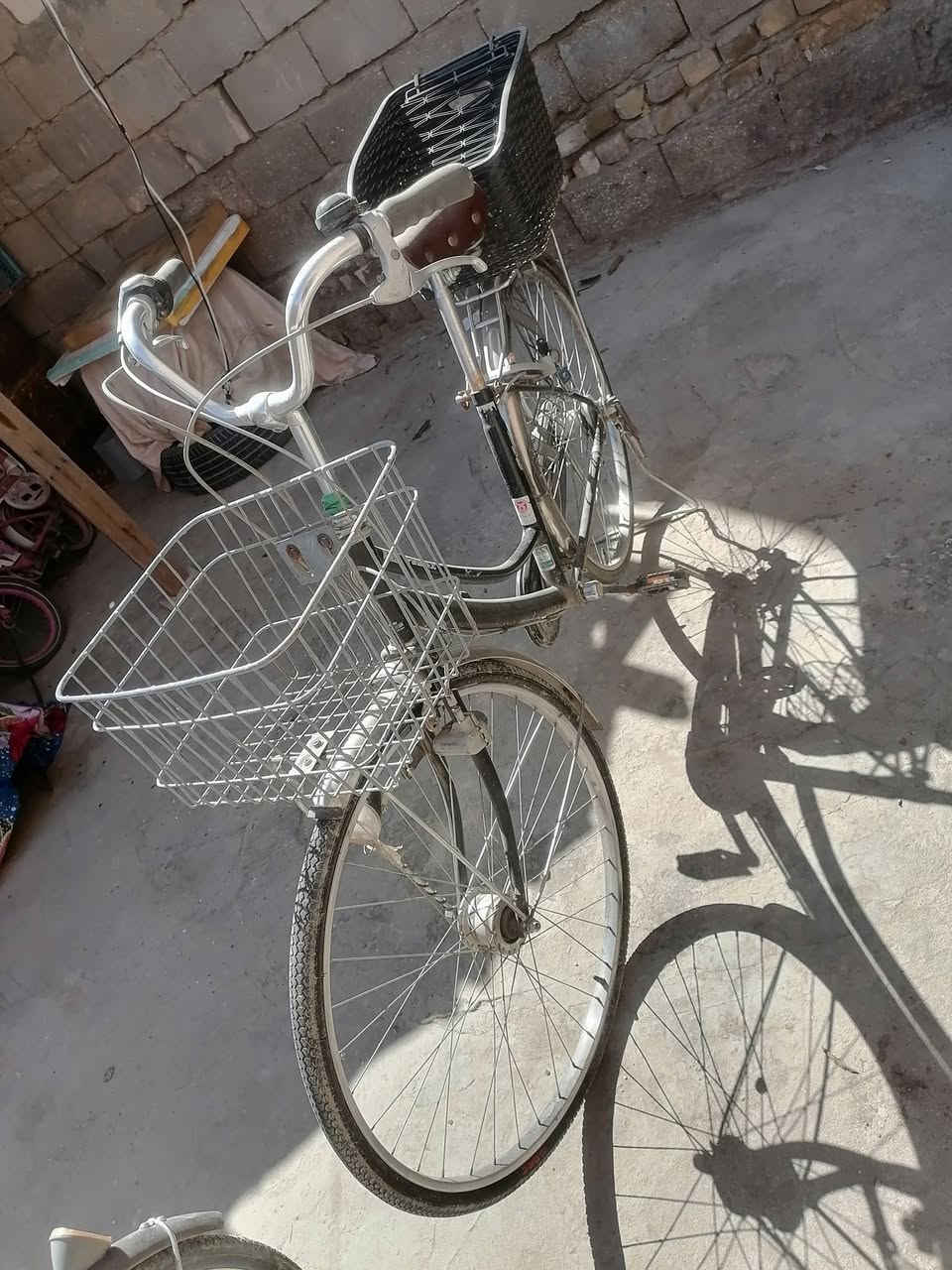 باسكلين للبيع
الأسود حجم 27
ياباني باله الأصلي
كامل مواصفات كير مكاين بطيخة قفل امامي وخلفي سلات امامي وخلفي🌺

الجوزي حجم 26
ياباني الأصلي
كامل مواصفات كير مكاين بطيخة قفل امامي وخلفي سلات امامي وخلفي

ديوانية قضاء السنية
للإستفسار الاتصال على الرقم
( ***********)
