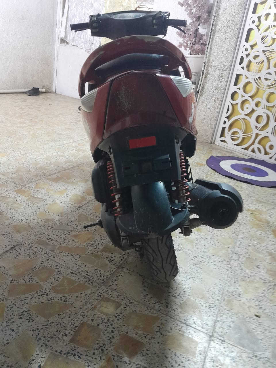 السلام عليكم دراجه جي تي ار موديل قديم طفت عندي بالشارع واريد ابيعها السعر 170 بيها مجال ***********
