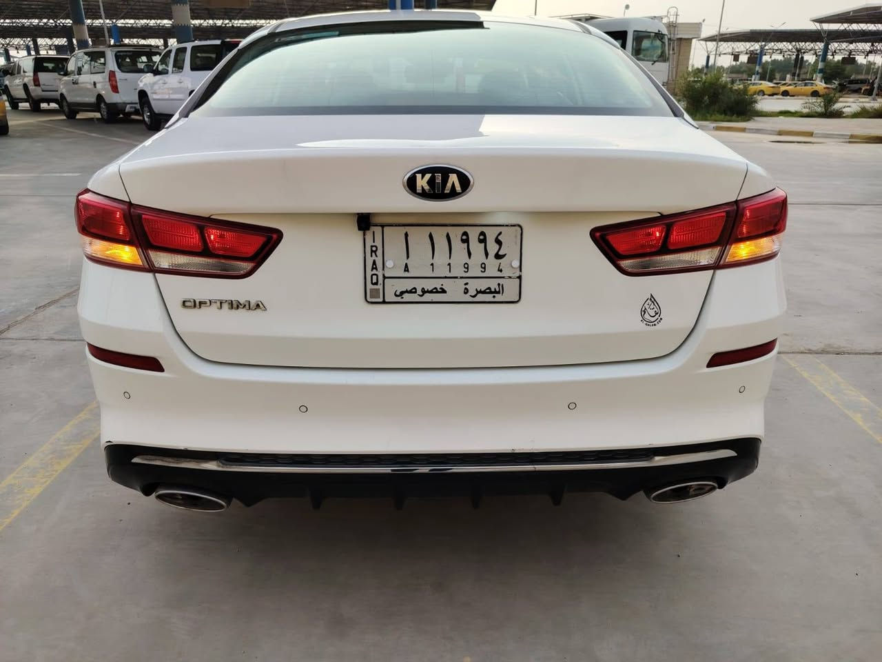 السلام عليكم
السلام عليكم 
اوبتيما خليجي موديل 2020 فول مواصفات قماره حديد 

كفاله عامه بوضع الشركه ماشيه 120 الف 

رقم بصره مشروع وطني تحويل مباشر 

محرك 2400 دوش شرط مامفتوح 

فول مواصفات السياره جديده وجاهزه كير ومحرك وحداديه وتبريد وتخم تاير جديد كله بوضع الشركه 

السعر (178) مكان السياره الناصريه مركز 
الهاتف ***********
