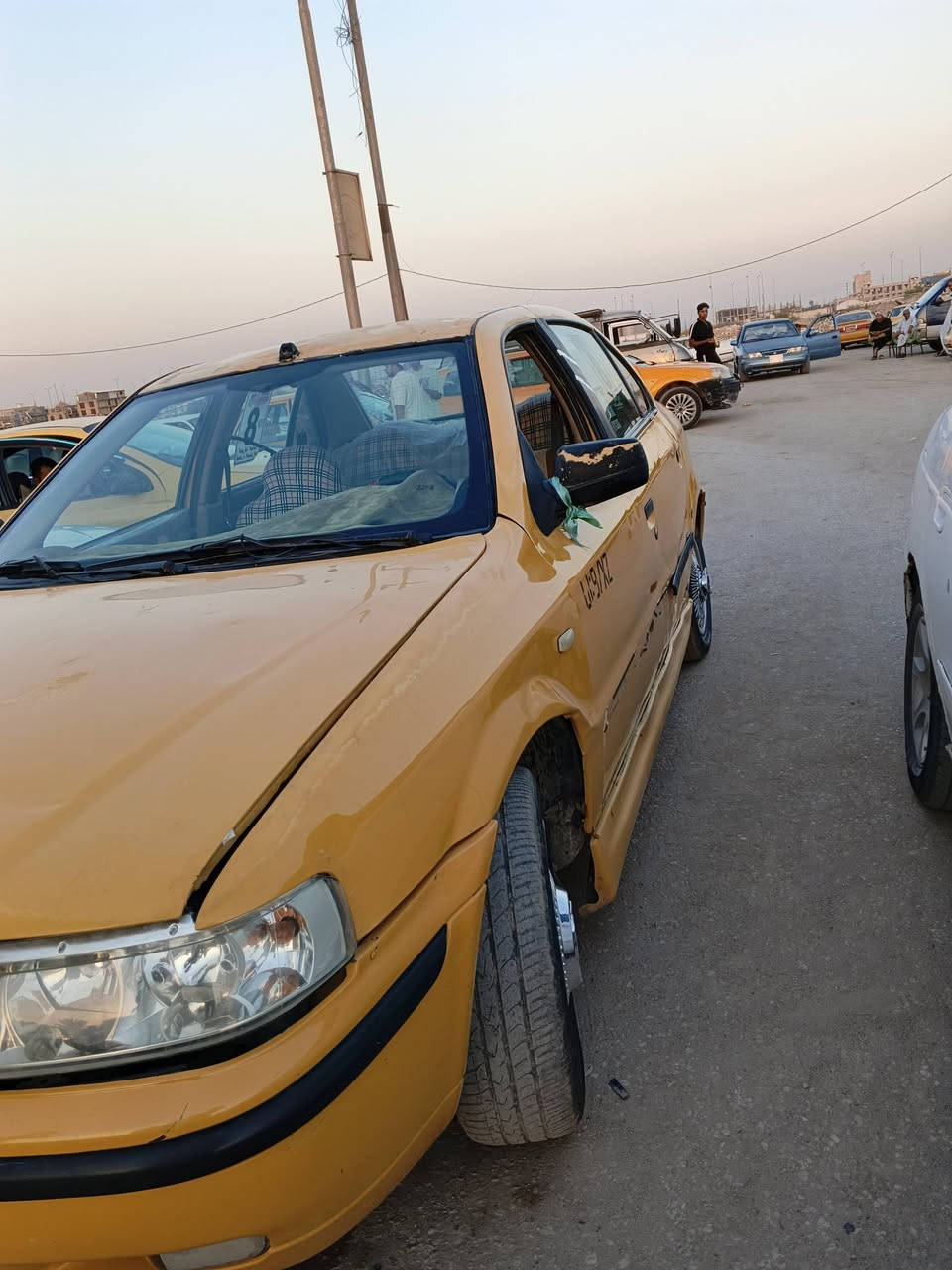 سمند للبيع سياره مرتبه كشره حلوه موديل 12 برخص لماي سعر تصل أو واتساب ***********
