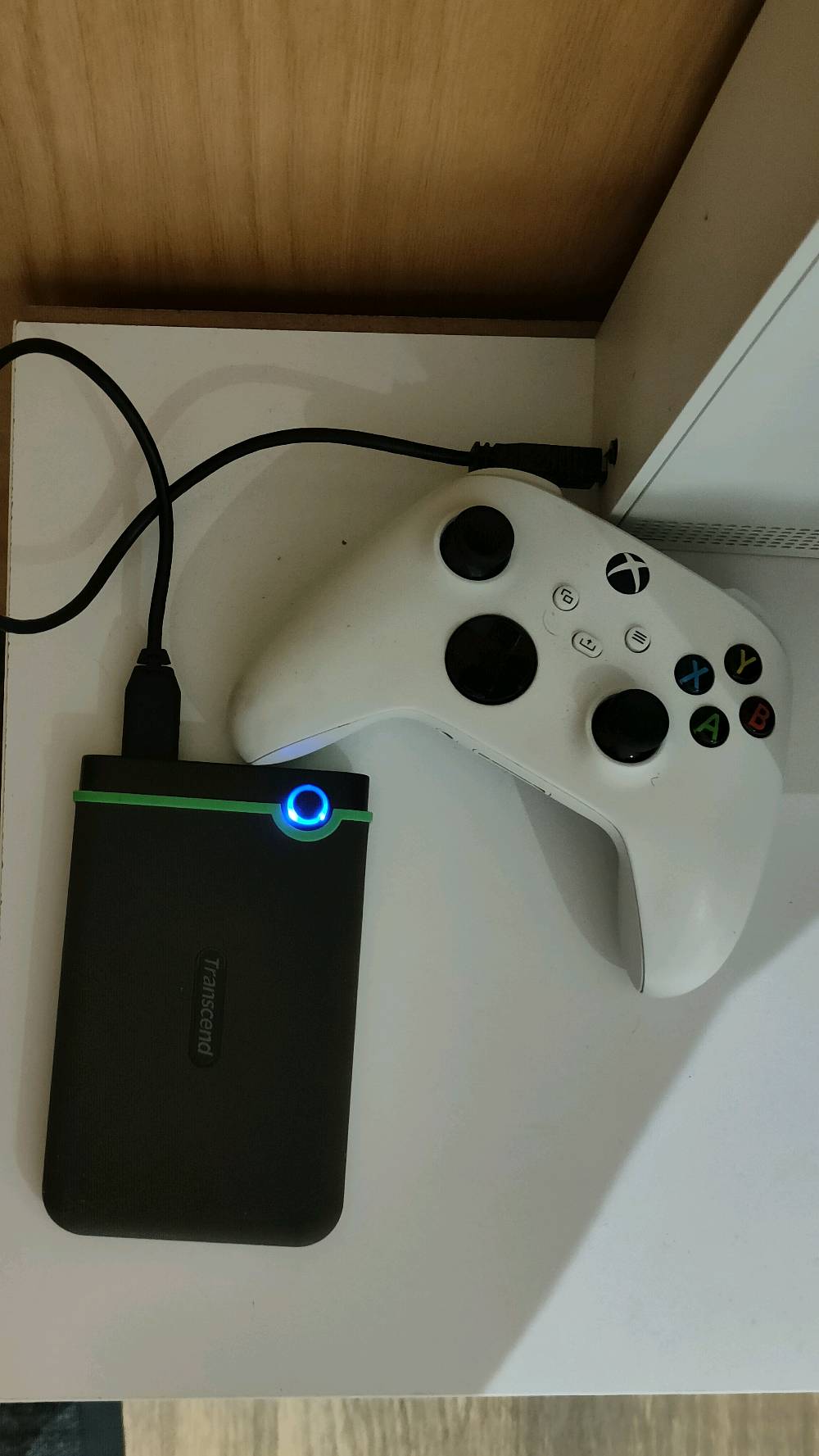 للبيع اكسبوكس سيريس اس 512 گيگا وياه
اليدة مالته + يدة إليت 2 الاصلية + يو بي اس 1200 يشغل تلفزيون واكسبوكس ثلث ساعة + سماعة استرو A 10 + هارد تيرا اصلي من شركة transcend   ماخذه ب85 الف وبي هواي العاب محملة
وحسابي الشخصي مشتري بي هواي العاب
اكثر من 25 لعبة🔥🔥
 موضحة بالصور وبي گيم باس لحد يوم 23/2 يعني شهر واسبوع 

السعر 475🔥 وبي مجال للشراي مكاني بالنجف وتوصيل متوفر
