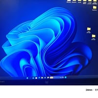 شباب، عندي لابتوب Acer نظيف جداً كامل ملحقاتها  وبمواصفات وحش، يفيد جم...