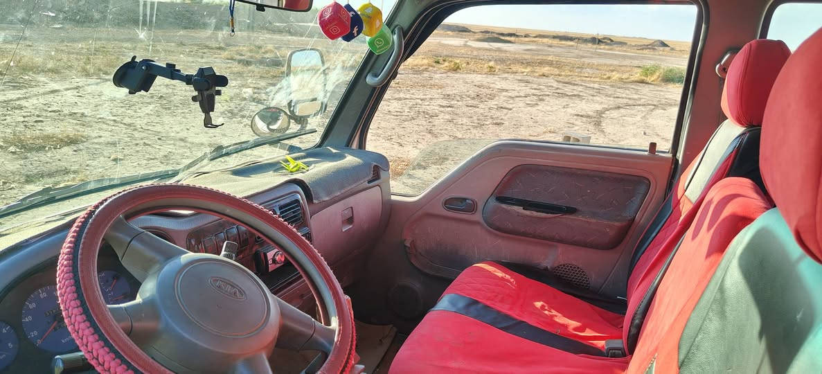 السلام عليكم كيا بزون كص كص للبيع محرك كير شرط صدر جديد سيارة جاهزة السعر 45وبيهة المكان ناحية الزاب قريت شميط مجال الاتصال على الرقم ***********
