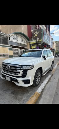 لاندكروز GXRلمتت بريم اصليه ماشيه 9 الف رقم بغداد بسمي من زيرو مكفول ك...
