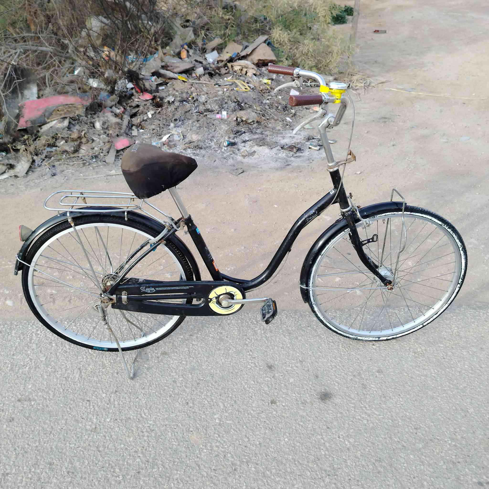 السلام عليكم بايسكل بطة ياباني اصلي مال بالة كلش نضيف وسريع بايدر خفيف مابي اي نقص السعر 130 مكاني نجف ناحية العباسية متواجد خاص وهذا رقمي ***********
