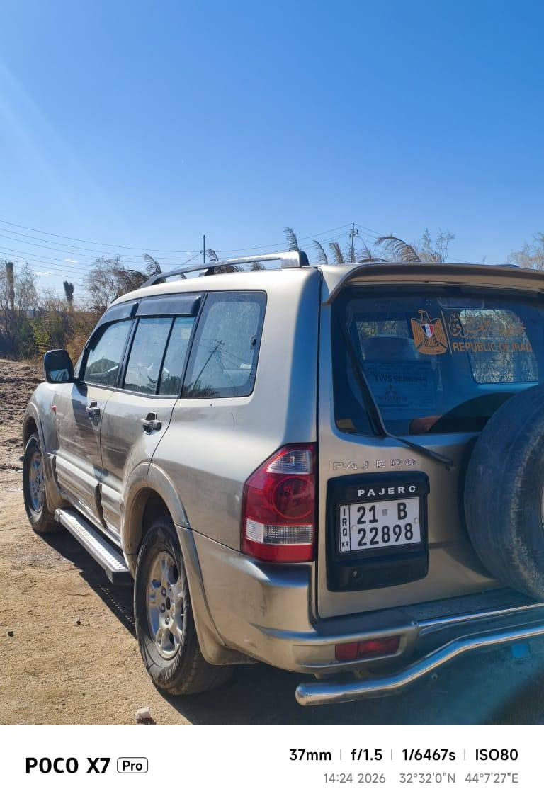 سلام عليكم سياره باجيرو للبيع مكينه كايمه كير كفاله تماتيك فورويل حساسات خلفيه كاميرات 2002 حداديه جديده تخم تاير جديد سياره مصبوغه عام جماليه فقط مابيه ضربه سبير تعليك سياره حلوه أحله من صوره مكانه كربلاء المقدسة طريق نجف عربلاء عمود 1140 رقمي للتواصل ***********. سياره للبيع أو المروس حسب القناعه سعره 65  وبيه مجال أسياره تمشي بس بيه صوت بل مكينه
