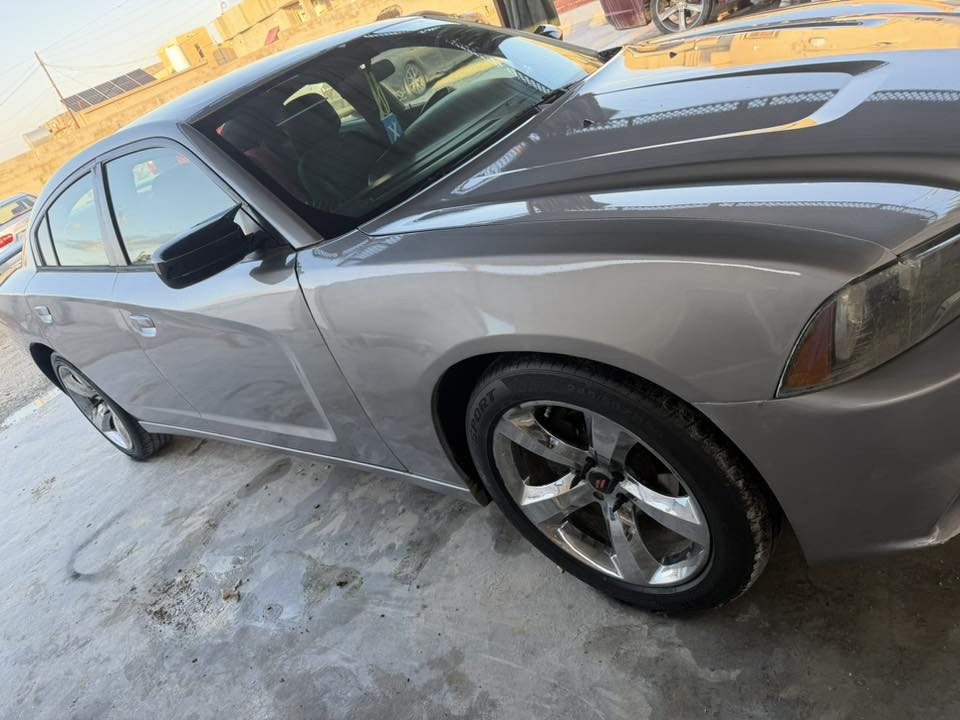 سلام عليكم أدوات جارجر 12 كير عصه شاشه زغيره
محرك 3600 محرك كير صدر شرط سياره جديده مكفوله من رصعه متومه طبق لأصل السعر 52 وبيها مجال قليل مكان شرقاط مراوس يرهم مراوس دوات

‭0782 915 7955‬
