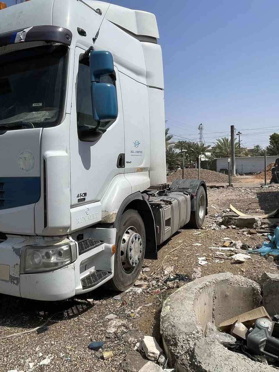 البيع رينو 2006رقم الأنبار صهريج تخم تاير جيبياس كمله محرك 450كير عادي رقم الموبايل ***********
