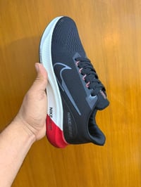 نايك • فيتنامي • مقاس ٤٢