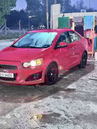 سلام وعليكم  شوفر ليت سونك  لون احمر 🟥 حادث فقط جاملغ الامامي بدون دوا...