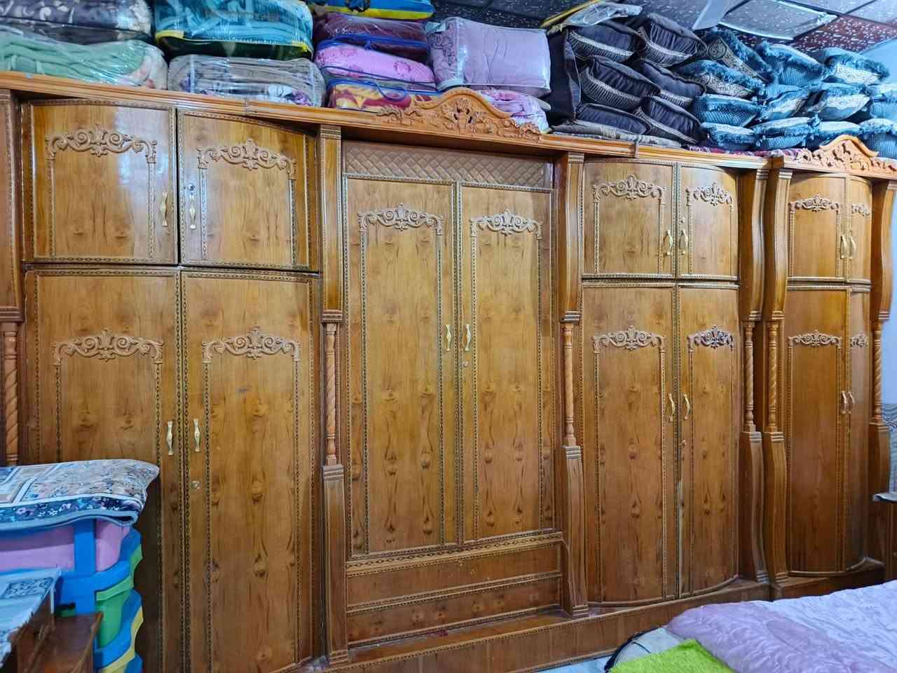 غرفة نوم للبيع تسكام الثقيل طابقين درجه اولى الثقيل البيع السعر 650الف موقع كوفه دور الحوزه ***********
