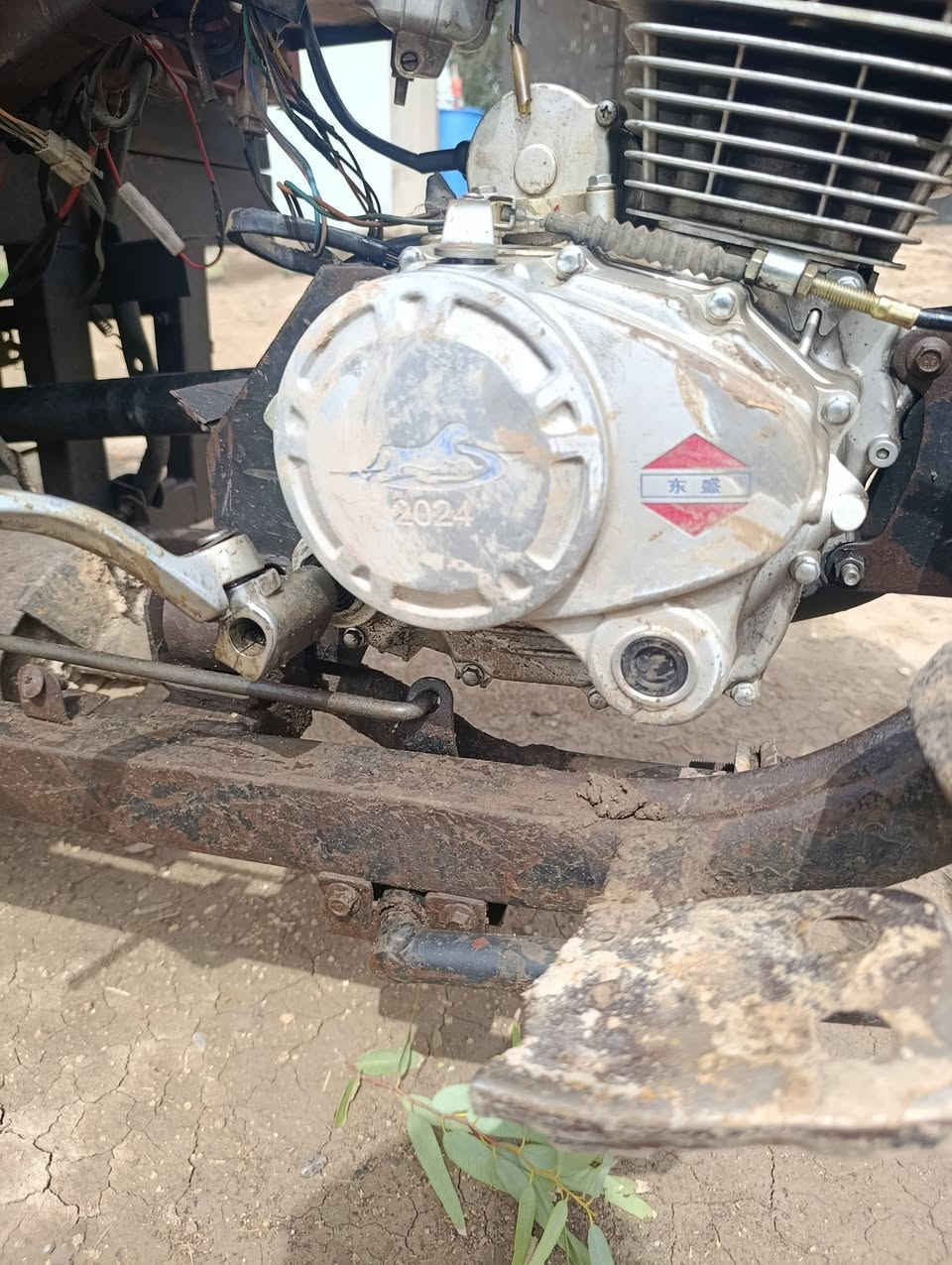 ستوته لبيع مديل 16شاصي وراق كفاله حته وصل معرض بيه مكينه 24البدي لا خياس ولا لحيم الرقم ***********
