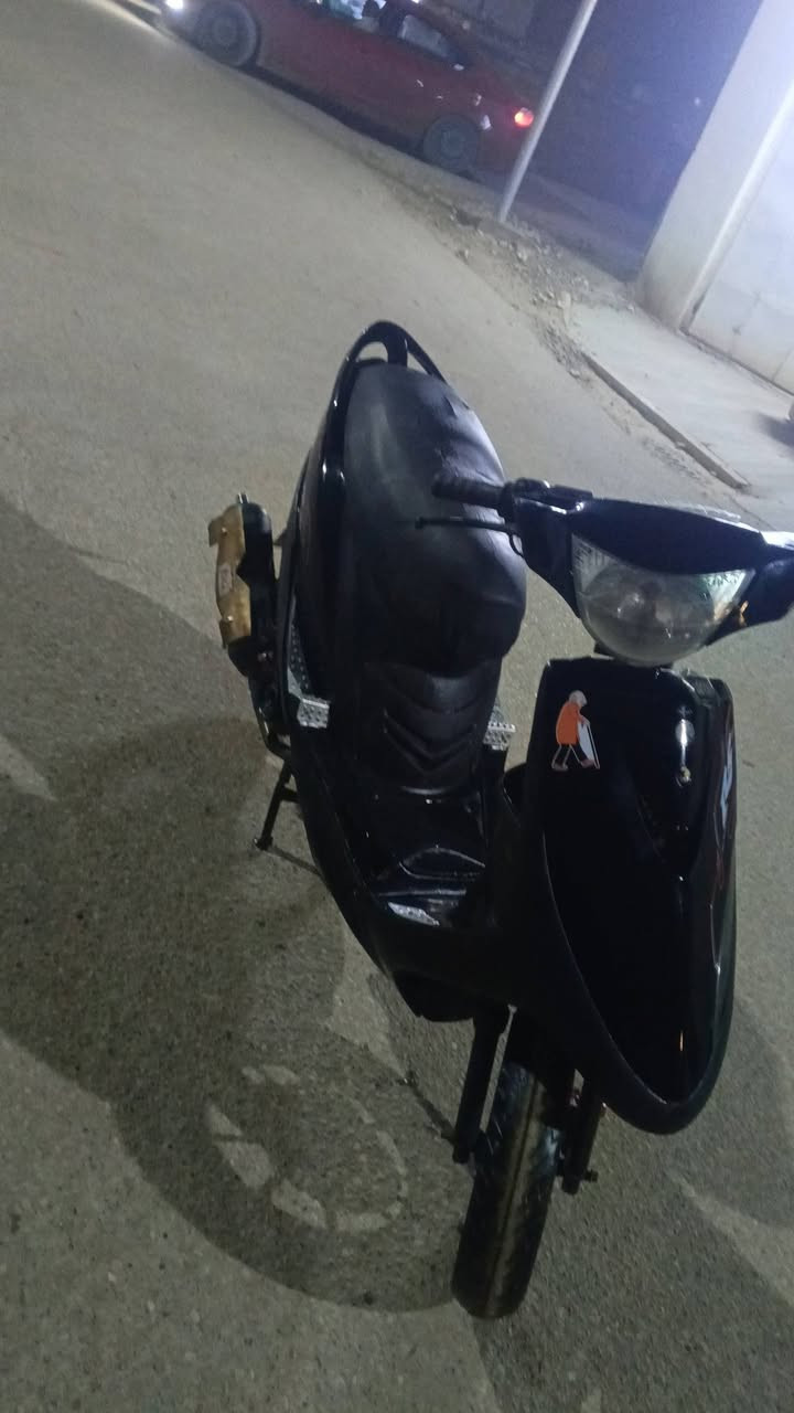 سلام عليكم درجة ماكس للبيع دراجه نكره هندر نقص شخاطه و كابريتر تعبانه نضيفه مزود ويل وصالنصه صجميه السعر 450 وبيهة مجال أو مراوس اب مال لعب مكاني بغداد الدوره


**إذا كنت صاحب هذا الإعلان وتريد حذفه لأي سبب، رجاءا أرسل رسالة إلى الدعم الفني**