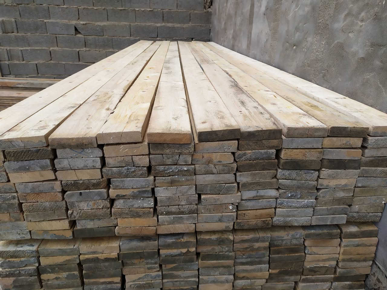 قالب خشب للبيع روسي تارس ٢٥ شغله وحده العدد ٩ مكعب المكان حله الاتصال  ***********
