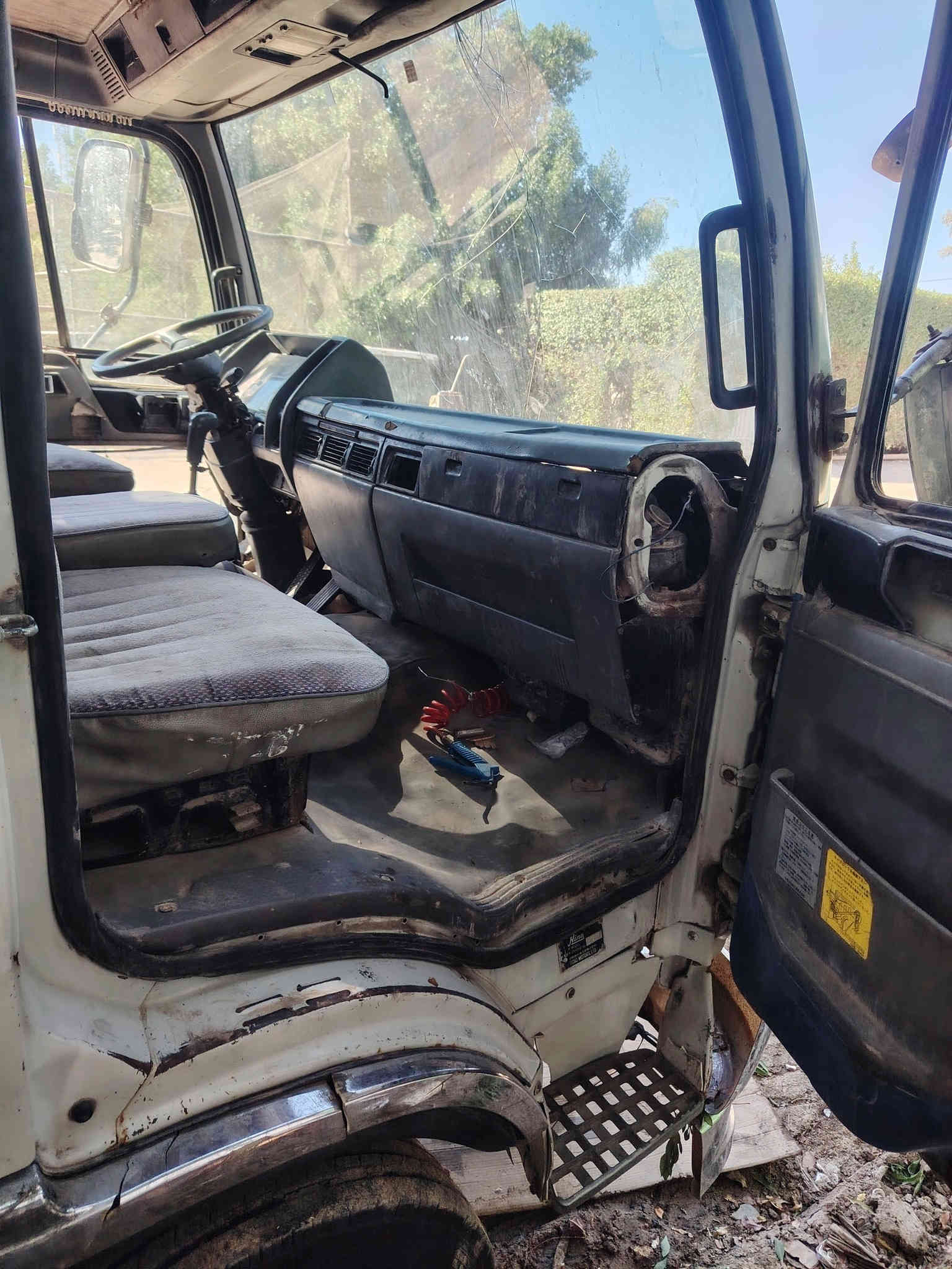 سلام عليكم هينو طيره ٧٠ عادي رقم بغداد بسمي تحويل ثاني يوم السياره يرادله ترتيب سعر 145 بيه مجال بسيط مكان حله جبله ***********
