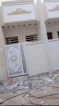 40متر للبيع تسليم مفتاح طابقين يحتوي على غرفه وصاله ومطبخ وحمام ومنور ...