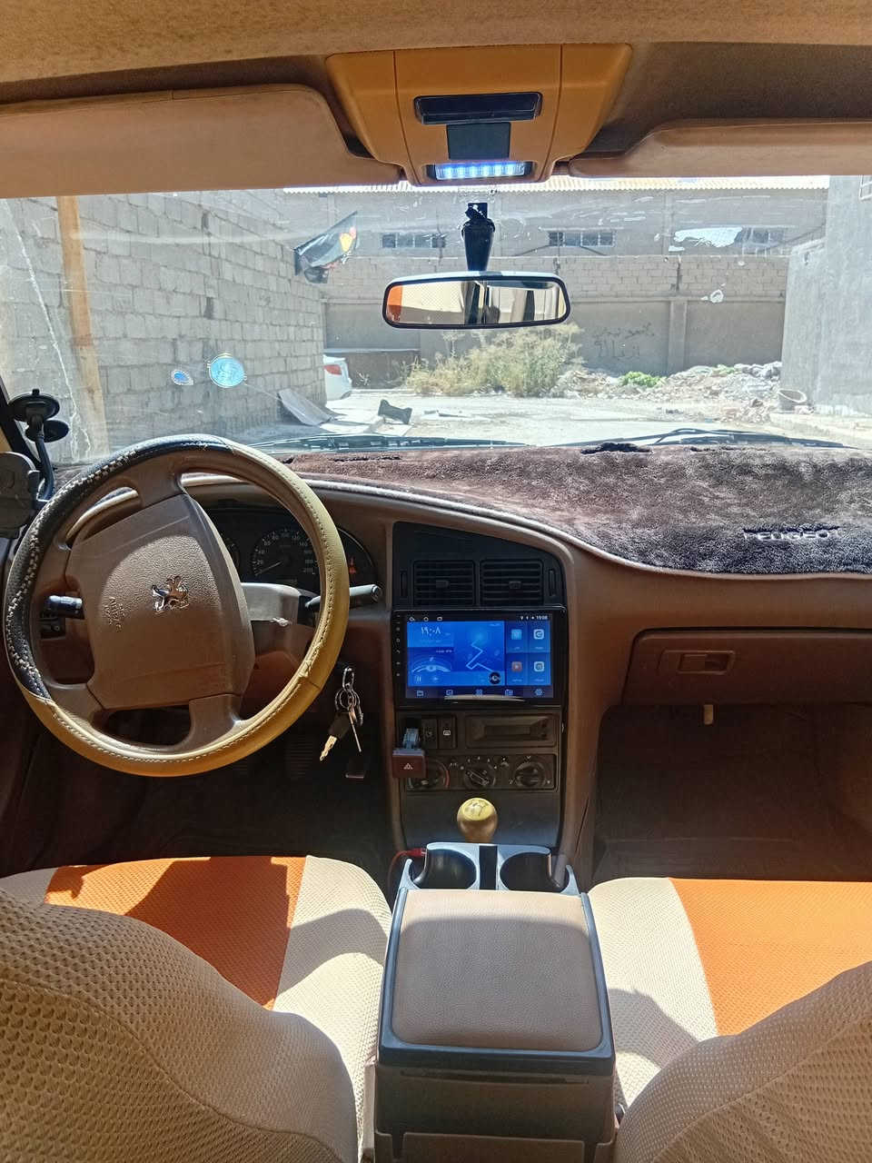 السلام عليكم بيجو لميس للبيع موديل ٢٠١٣سياره جاهزه مابيها كل نقص  السعر ٣٠ وبيها مجال حك الجيه *********** مكان بغداد
