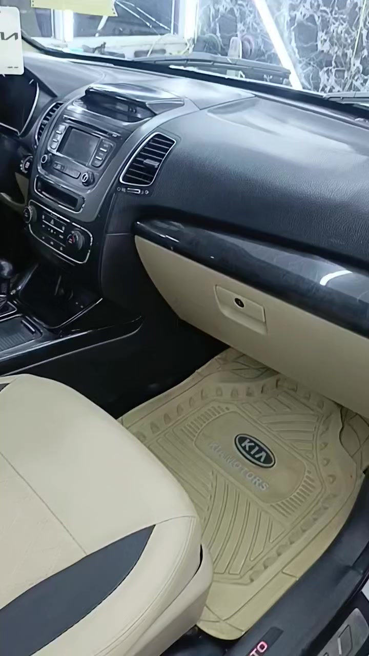 2013
مواصفات مكينه ٦ 
بصمه تشغيل 
بصمة ابواب 
اشاير بل مري 
حساس امامي 
حساس خلفي 
كامره
تحكم 
مري شفط 
تخم تاير
البيع فقط 
مكاني نجف
‏‪***********
سعر175
