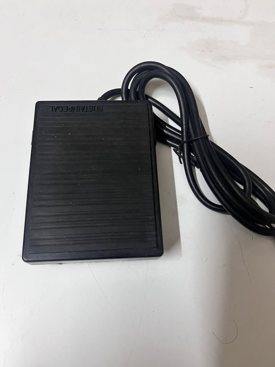 عرض خاص 
بدل سيستين 
دواسة صدى 
السعر ١٠ الالف 
#piano
#pedal
#muisc


**إذا كنت صاحب هذا الإعلان وتريد حذفه لأي سبب، رجاءا أرسل رسالة إلى الدعم الفني**