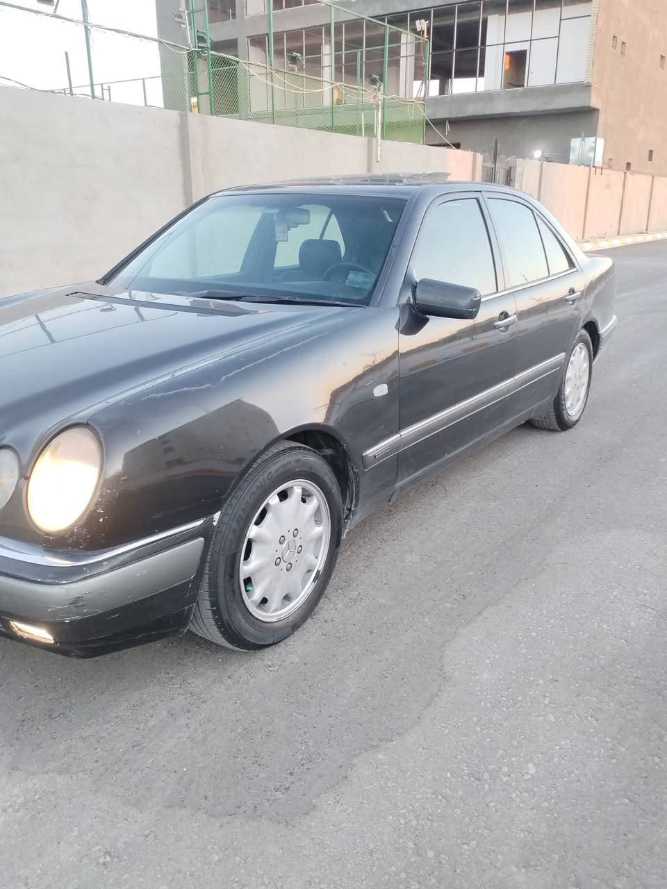 مارسيدس ام عيون ٣٢٠ELEGANCE رقم بغداد انكليزي بسمي بدون صبغ ابلاديه محرك خراطيم كير D4 فول مواصفات كشانه جلد خزن ميموري فتحه برده تدفئه بالكشنات جنجر  مري شفط صدر كير محرك خير من الله سياره ع البلاد بدون اي جطل السعر ٨٣ وبيها مجال غير متواجد ع النت ***********
