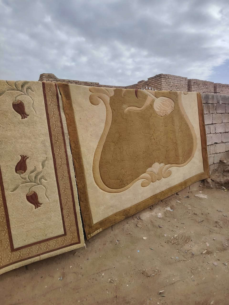 السلام عليكم اغراض مستخدمه نضيفه للبيع الشراي يتصل ويدلل ***********
