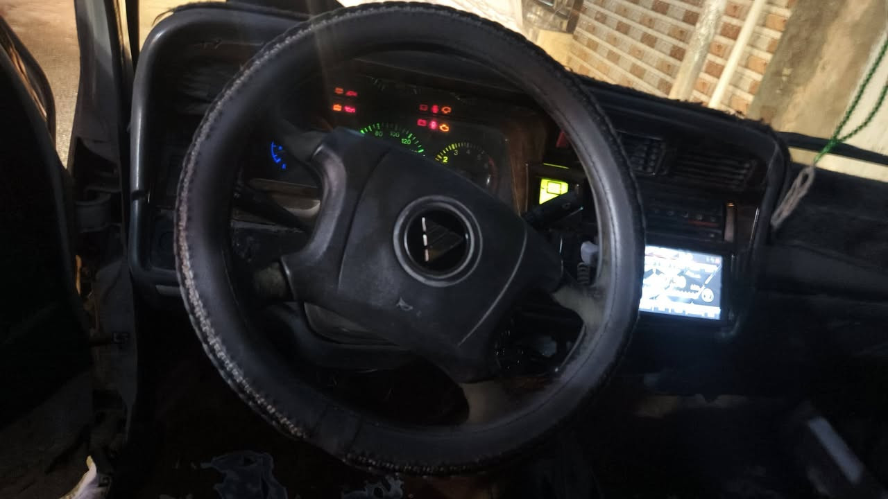 السلام عليكم فتون 10 ماكينه وقير واكسين كفاله سياره مصفره ما مطلوبه لا هيئه ولا غرامات السعر 52 الشراي يتصل على الرقم *********** العنوان كربلاء
