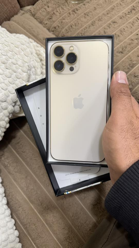 13 برو ماكس
ماستر شرق اوسط  بطارية 87 مكاني بغداد الشعب 
السعر 800 الجهاز جديد لوك جان مضموم ونضيف جدا 

*********** واتساب
