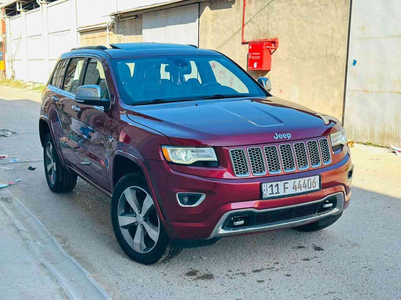 السلام عليكم جيب 2014 وارد امريكي 
رقم بغداد بسمي فول مواصفات محرك 6 سلندر بيه  صبغ جاملغين امامي وباب سايق مبدل نفس لون اصلي ب 185 ورقه ***********مكاني بغداد بغداد, العراق
