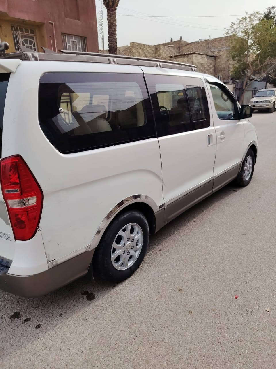 سلام عليكم ستاركس موديل 2009 مكفوله كفاله عامه من صبغ وضربه شواصي مكينه تبريد شغال تخم تاير رقم ديالئ العنوان بغداد رقم هاتف ***********
