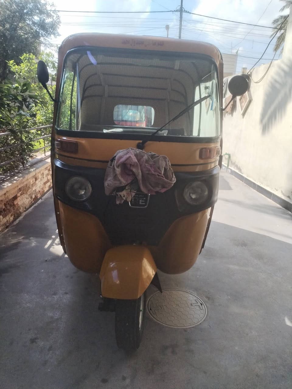 تكتك لبيع موديل 20رقم وسنويه مكفوله الشراي يخابر المكان بغداد الكماليه شارع اصفر ***********
