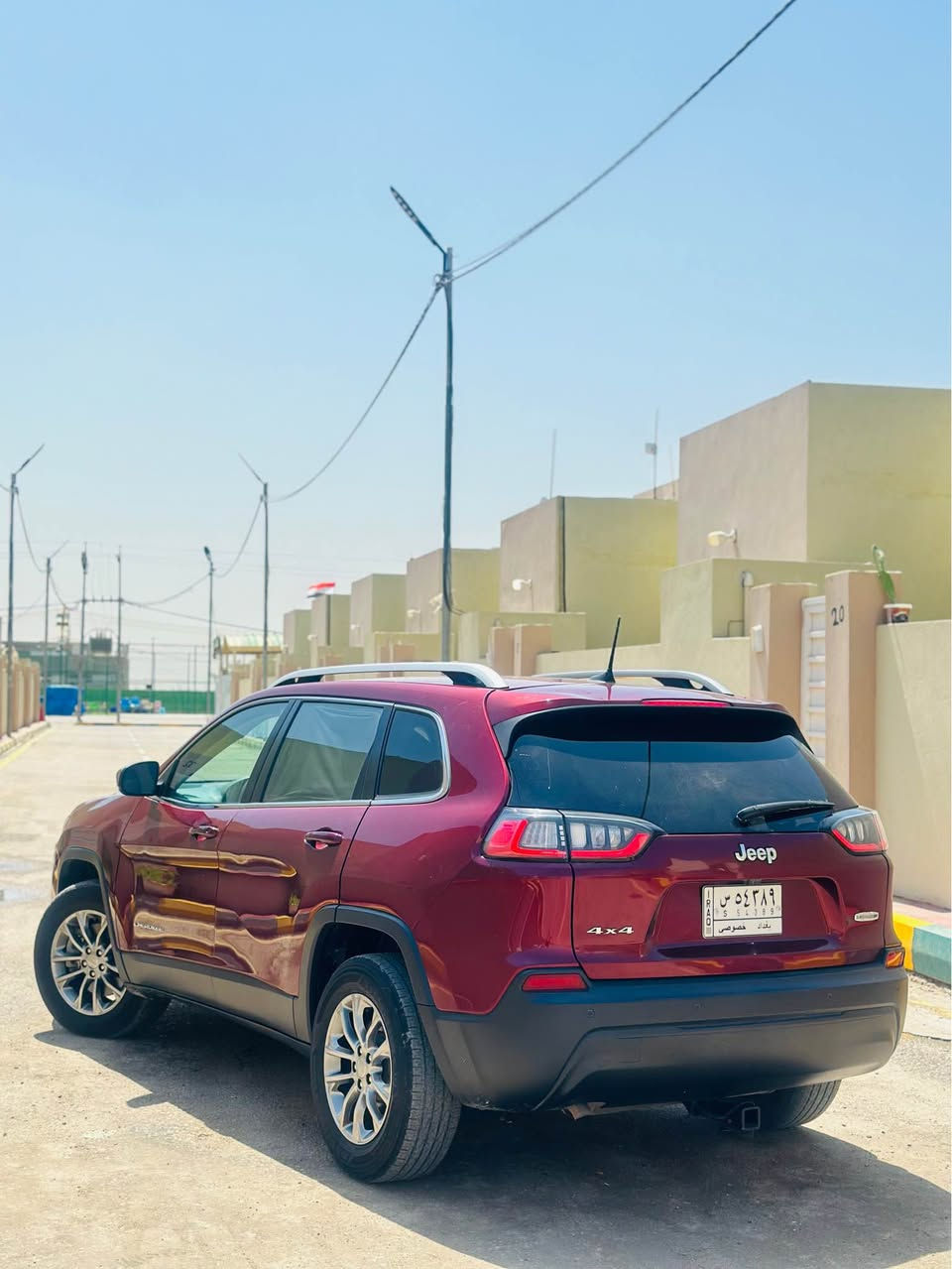 السلام عليكم
جيب شيروكي 2020 ( بزون )
مكينه 2400
فول مواصفات 1/1 عدا الفتحه
خمس بصمات
تشغيل عن بعد
جلد
صندوك كهربائي
كشن كهرباء
شاشه كبير
تدفئه كشنات
سايد بريك بصمه
لايت زنون 
كشافات لد
تخم تاير جديد
السياره جديده 
مكينه كير حداديه كفاله
صور حادثها موجوده بالمنشور
ماشيه 19 الف
العنوان بابل الشوملي
للتواصل ***********
او *********** حلة, بابل
