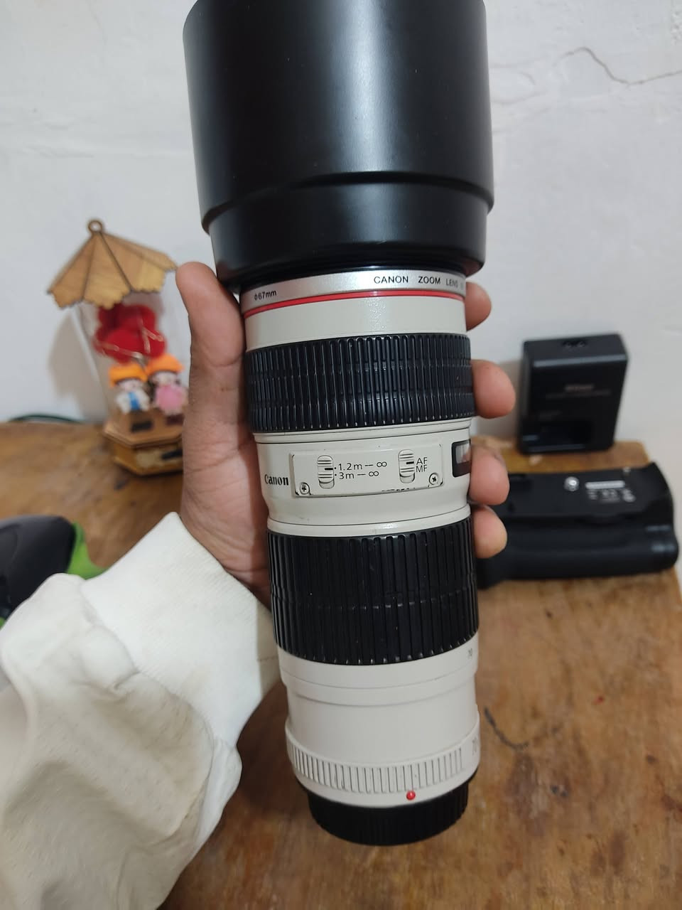 سلام عليكم ورحمه الله وبركاته اخواني كامره للبيع او مراوس نيكون D800
عدسه كانون 70-200فتحه 4 و عدسه نيكون 50ملم فئة D طب خاص وتدلل ليعجبك مكاني بغداد


**إذا كنت صاحب هذا الإعلان وتريد حذفه لأي سبب، رجاءا أرسل رسالة إلى الدعم الفني**