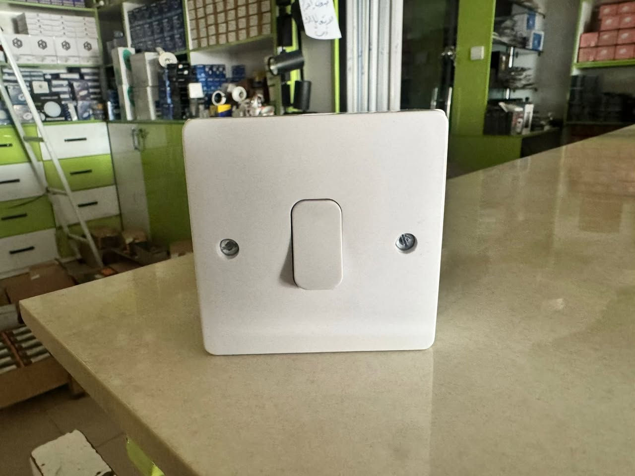 متوفر سويجات
العدد ٦٠ الف قطعه متنوعه
سعر القطعه ٧٥٠ دينار 
***********
