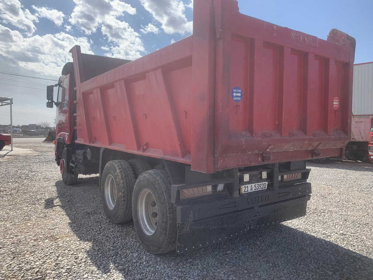 فالفو شيطان FH/460 كير عادي 3/3 مجموعة شفت حديث شاصي بلاد طويل بودي مايلر تخم تاير جديد سنوية ورقم جديد لحد 2030 وفحص وهزة جديد تبريد شغال وكير ومحرك واكسل وشاصي وقمارة بشرط سيارة مكفولة كفالة عامة وشرط التحويل

موديل / 2005

السعر / 325$

اوقات الاتصال من ساعة 9:00 صباحاً حتى ساعة 8:00 مساءاً
 
بإدارة / سفيان 

***********

  ***********  

***********

عنوان / كركوك معارض شارع المطار مقابل جسر واحد حزيران قرب محطة الانوار 

@إشارة
