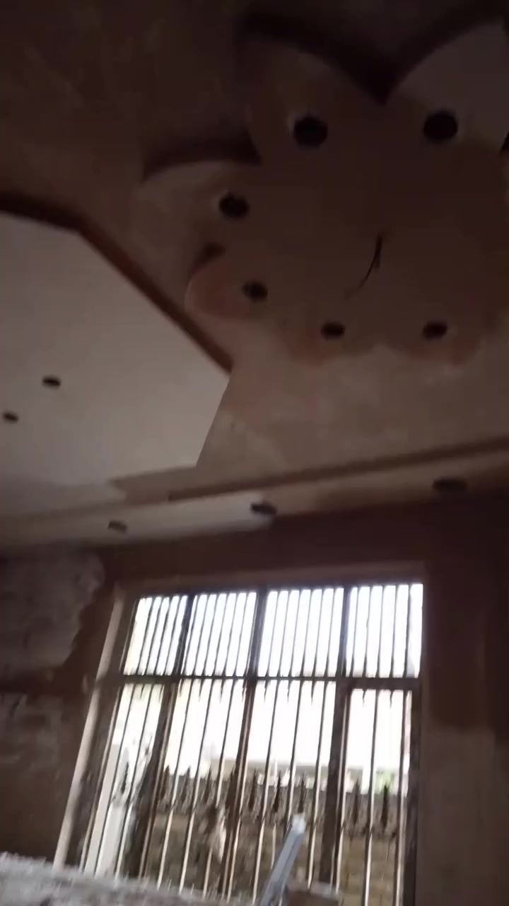 خلفات ثنين تشميع وجص وبورك شغل درجه اولى وبسعار مناسبه مساطر ونضافه + تصفير سيراميك ولبخ خشن وناعم الاستفسار ***********
