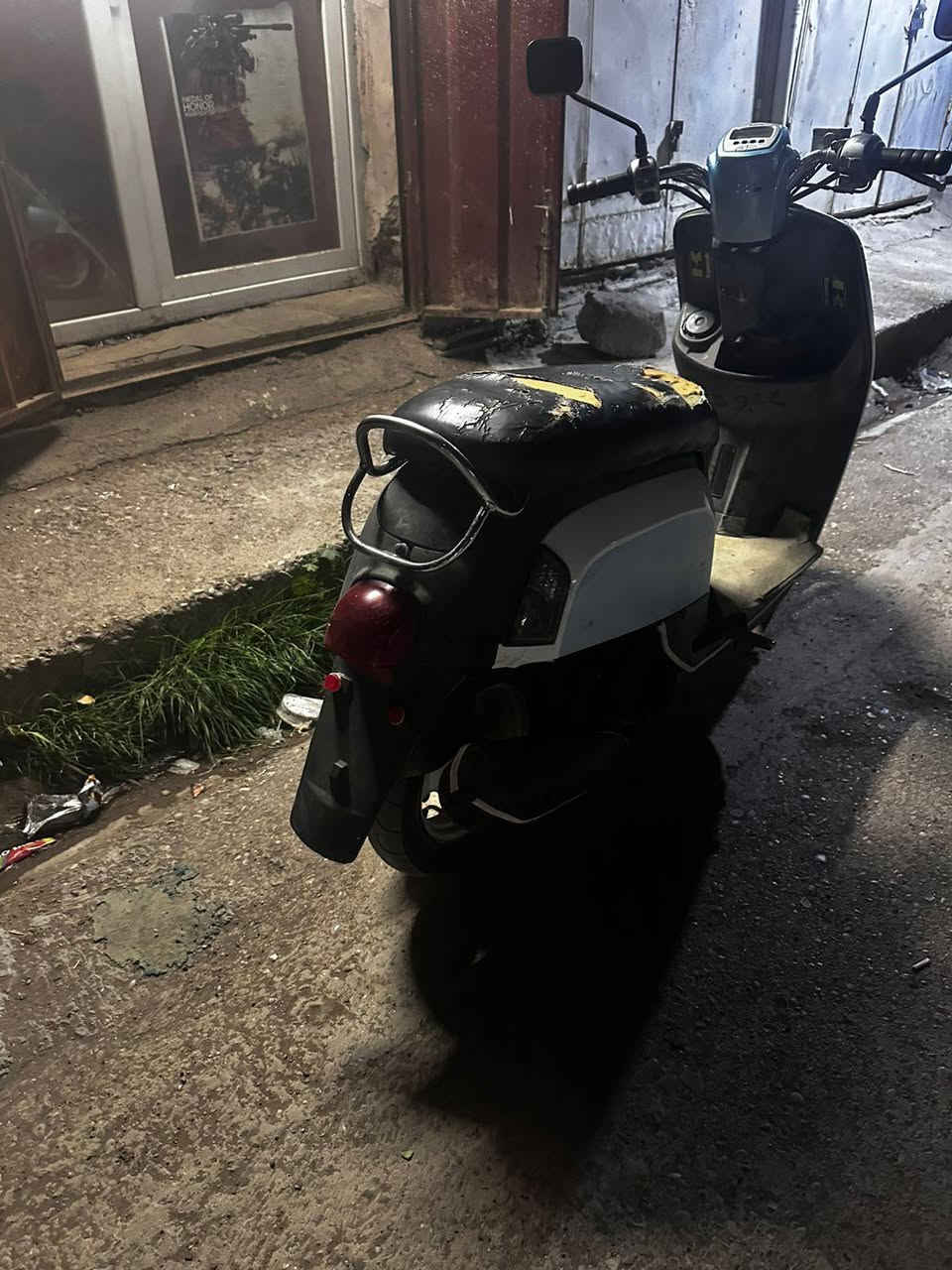 سلام عليكم  بوليس نوزل موديل 2008
بوليس نوزل موديل 2008 دراجه كفاله عامه شوفت عينك دراجه كامله مناقصه اي شي لايت زنون اشاير لد فقط السلف 55 كهربائيات كله شغاله سعر 650وبيه مجال حك جيه *********** واتساب مكاني ديالى الخالص هبهب
