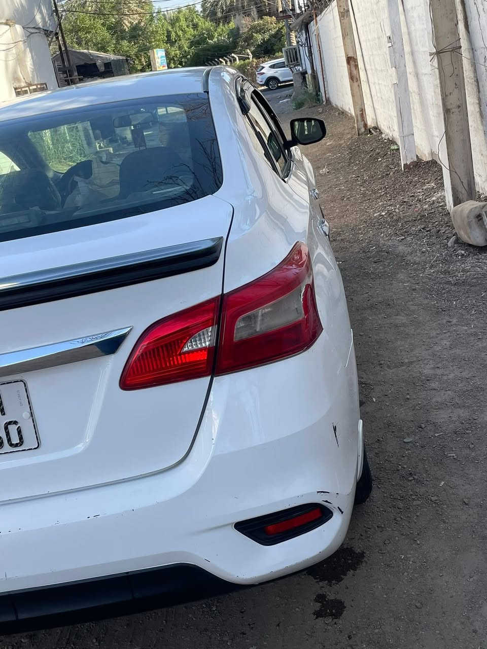 السلام وعليكم
نيسان سنترا 2018 

امريكي نص موضفات 

شاشه تحكم. 3 انضمه قياده 

ماشيه 110 

محرك 1800 

كير محرك كفاله 

الصدر نص عمر 

السونار بالمنشور بيها 3قطع صبغ 

رقم بغداد نكليزي  هزه جديده  

بسمي 

مكانها بغداد 

سعر 105

للتفاصيل اكثر الاتصال 

***********
