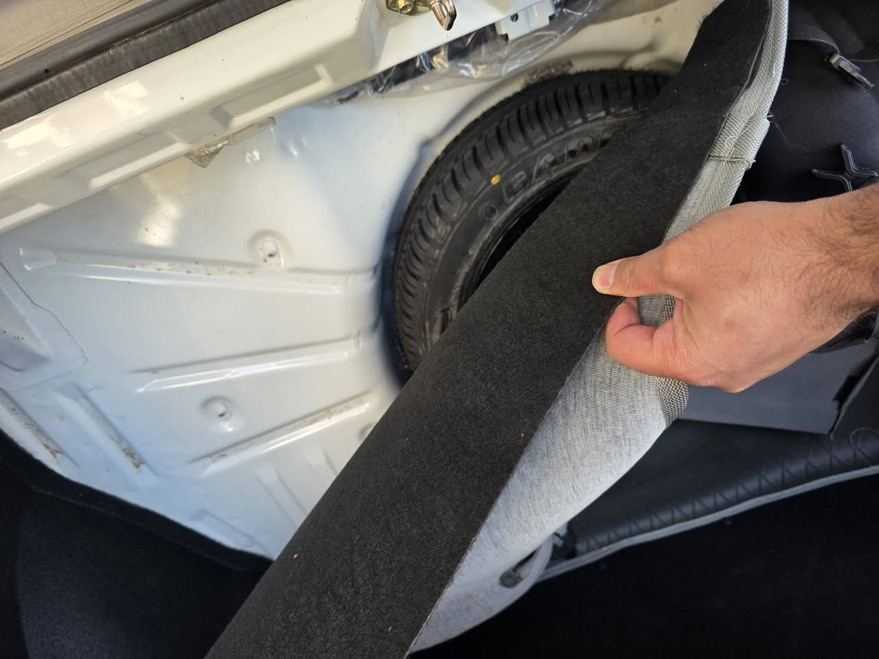 سايبه 2025
الاستلام 2026 ماشيه ٣٠٠٠الف فقط جديد كلش 
كفاله عامه من رصعه 
مدوشه جديد حتى تنته جاهزه 
مكان سياره كاظميه مقدسه 
سعرها ٨٠ ورقه وبيه مجال حك جيه 
***********واتساي موجود اني خادم
