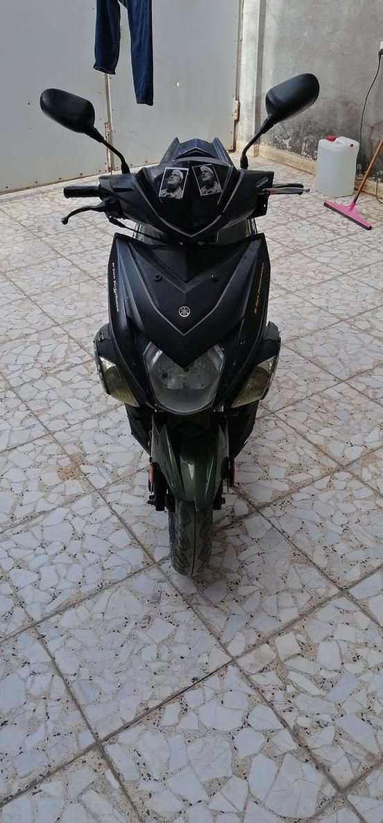 زت ار مديل ١٩ مكينه ناعمه للبيع بل ٦٠٠ سماوه شراي يتصل هاذا طين مو صبغ بيها
***********
