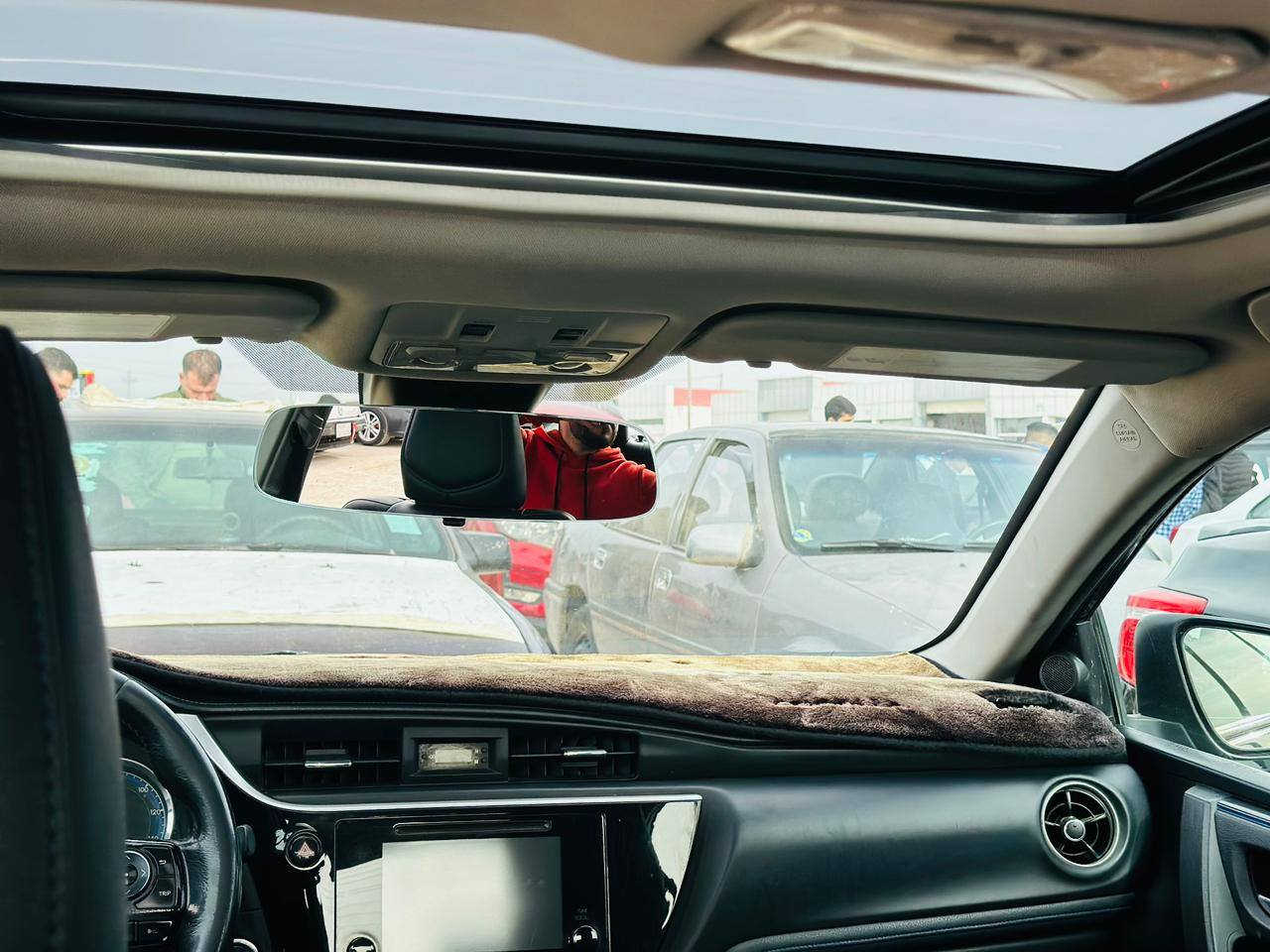 كورلا  ١٩ se بصمه وسلايد بيها ٣ قطع امامي وباب خل السكن رش رقم بغداد باسمي سنويه هزه جديده 
دفتر بانزين السعر ١١٥ بيها مجال قليل 
رقمي *********** كركوك, العراق
