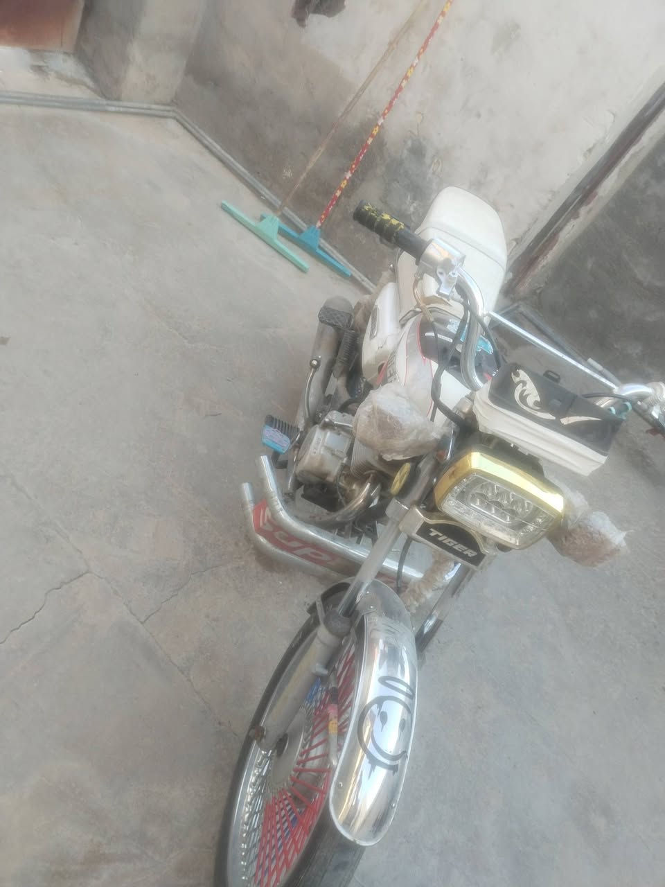 سلام عليكم ماطور للبيع 4كير أوراقه كامله .. الموديل 2021لاتنقيص ولاتبخير .. السعر 350وبي مجال لطيبين ..اتصال على رقم المو شراي لايتصل ولا شي بس الشراي يتصل ***********
