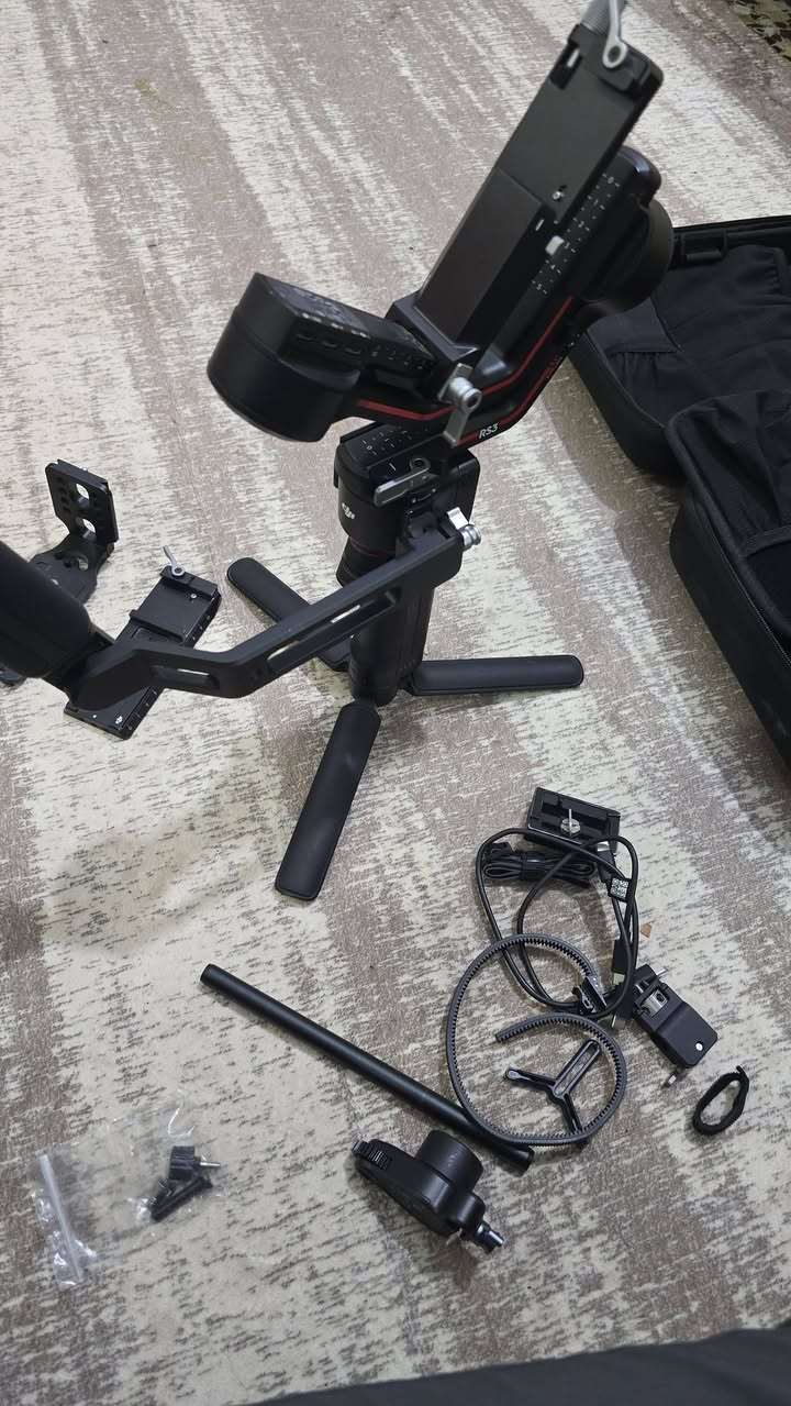 رونين RS3 للبيع نظافة 95% مع كامل ملحقاته مكاني الحله توصيل ماعندي ولا ادز *********** واتساب
