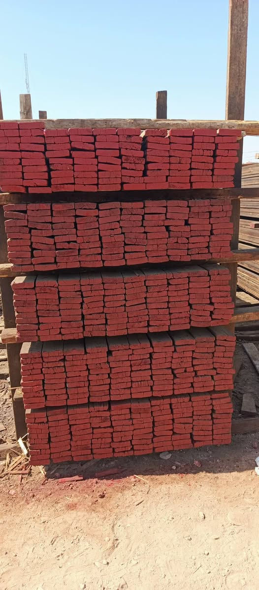 لوح طول 4 متر مستعمل للبيع العدد 10 مكاعب ليز تارس مديزل 
السعر : 450 الف
العنوان : حلة / مركزالمدينة
للاستفسار : ***********
