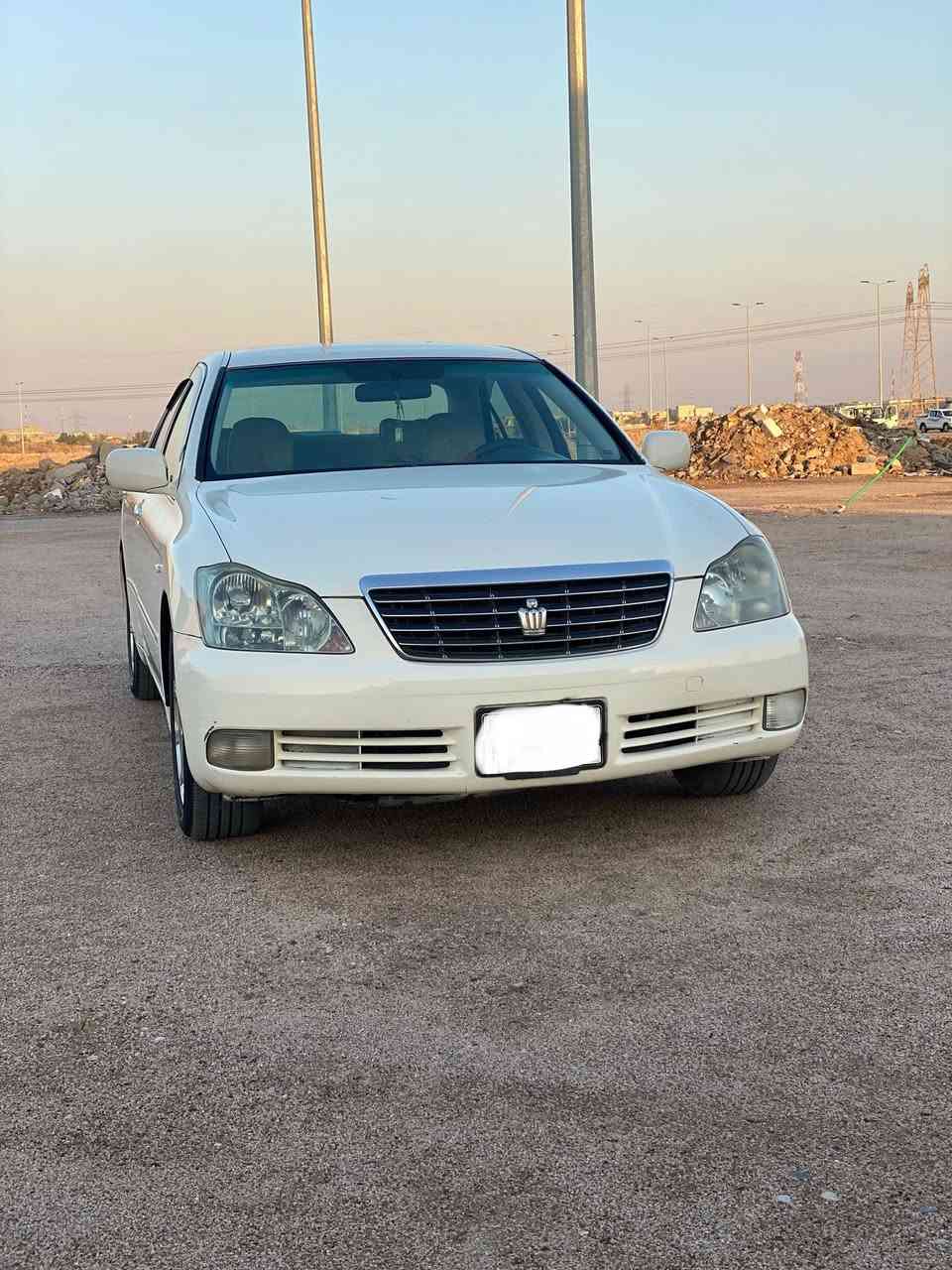 سلام عليكم كراون شاهينه ادوات موديل 2005
سياره كفاله من ضربه وصبغ 
بيه كصه قماره فقط  
تبريد شغال كهربائيات شغاله 
متومه ارقام وسنويه 
كفاله مكينه كير سياره جديده دخول جديد 
مكان السياره بصره سعر 36 
077313 98698
***********
