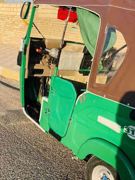 تكتك البيع  21شهر 11رقم زنويه كفاله كشر مكينه مكان المجر الكبيره. سعر. 7800 بي مجال. ***********📞
