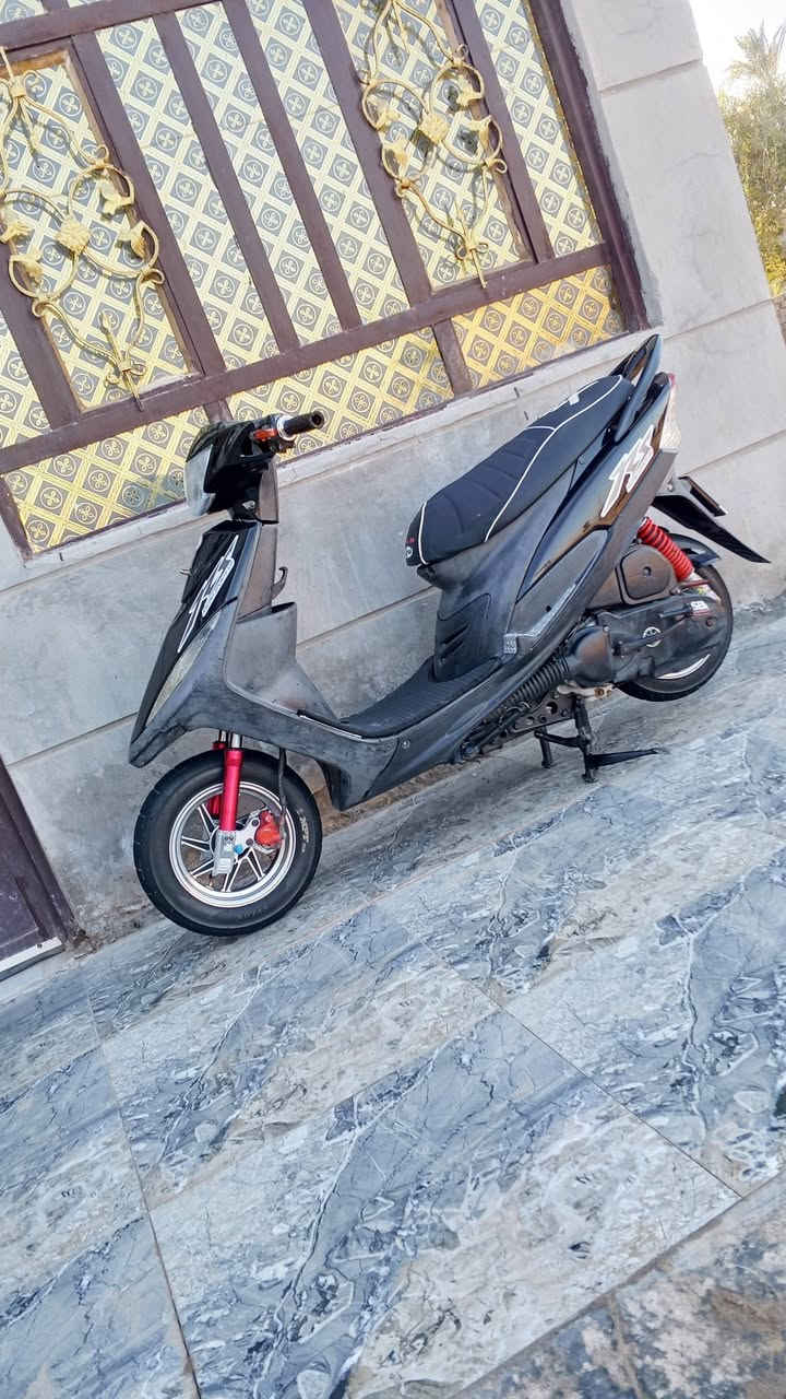 سلام عليكم ماكس عدله للبيع
دراجه فوللل نضافه كدام عينك 
مكينه ما مفتوحة بلاديه49
تزويد خارجي كدام عينك
ختم واحد وي المكينه بس كفرات مبدلات
السعر 750 وبيها مجال للطيبين 
المكان ديوانيه قضاء سنيه
استسفسار اتصال عل رقم
‏‪***********‬‏
