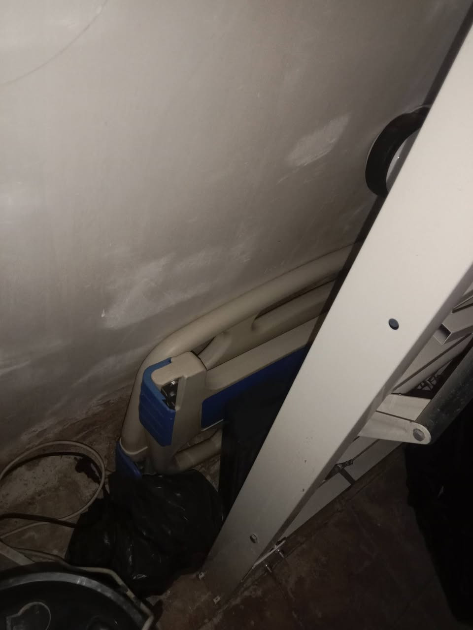 سلام عليكم جرباية سدية طبية جديدة مستعمله اسبوع فقط للبيع مع جميع الملحقات مع ماطور نفخ مع دوشك طبي نفخ مع دوشك اسفنج المكان الحسينية مال راشدية للاستفسار الإتصال على الرقم التالي واتساب ***********
