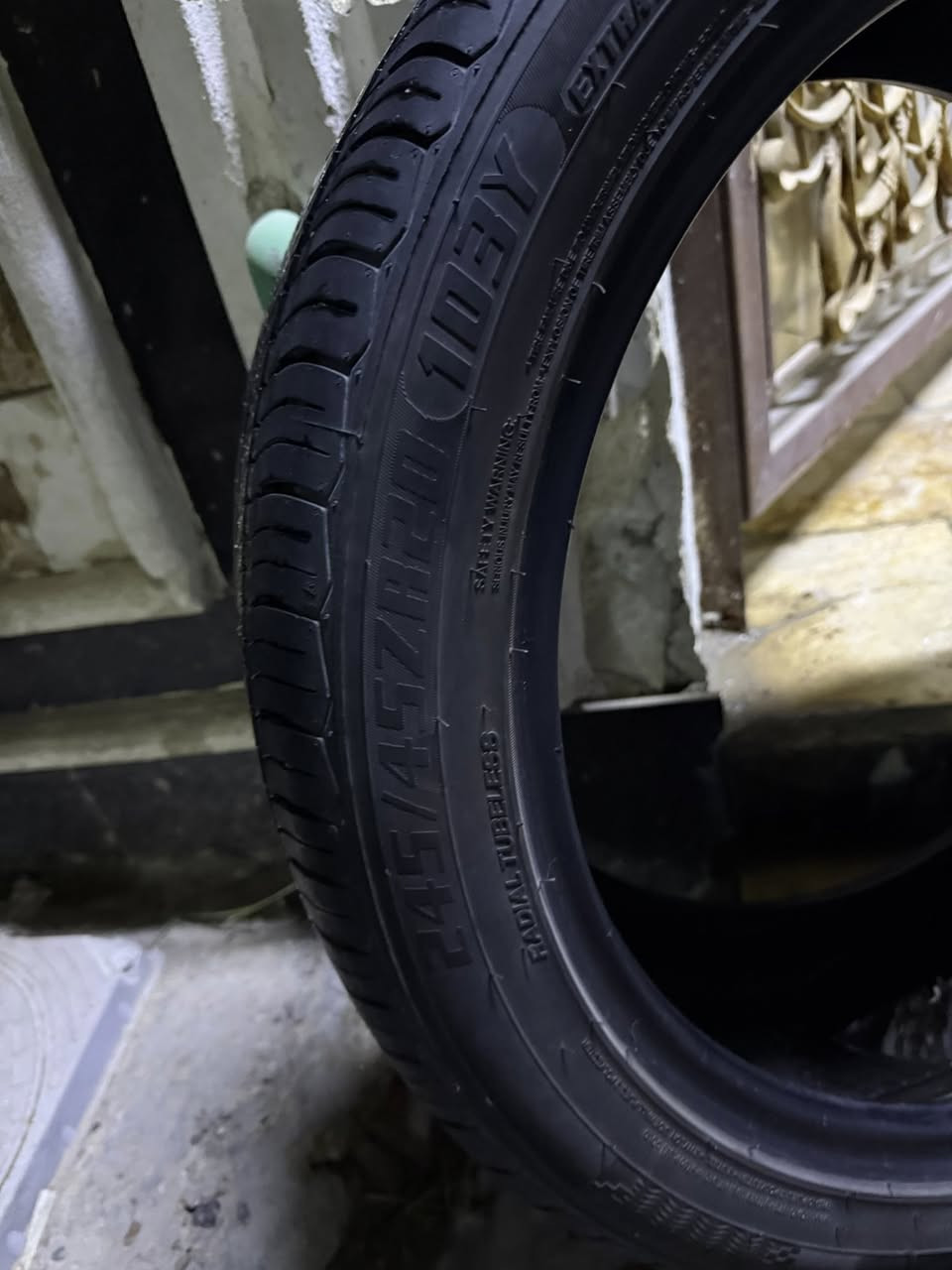 زوج تايرات جارجر جدد مستخدم اقل من شهر قياس 20-45-245 سعر 175وبيهن مجال مكان الحريه دباش
***********
***********
