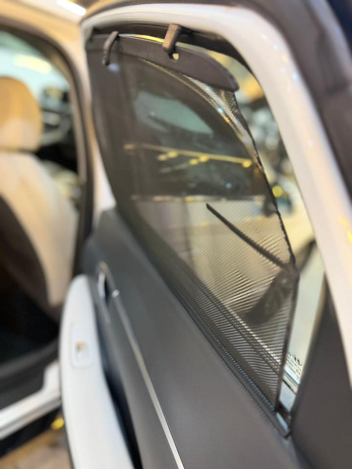 السلام عليكم
سوناتا 2023 خليجي ابيض 
حساسات 
شفتات ستيرن 
تحكمات مري 
بصمة وتشغيل عن بعد 
بردات خلفية 
 محرك 2.500 mpi
ماشية 91الف 
بارد في الباب خلف السائق والهلا 
دعامية امامية مبدلة لون مقارب 
 بأسمي تحويل مباشر 
السعر 187 وبيها مجال 
 مكاني واسط صويرة 
للتواصل ***********
